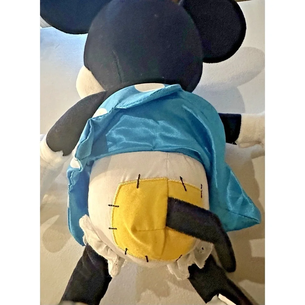 Disney Store Minnie Mouse w/Blue Skirt, Red Hat w/Flower, 18
